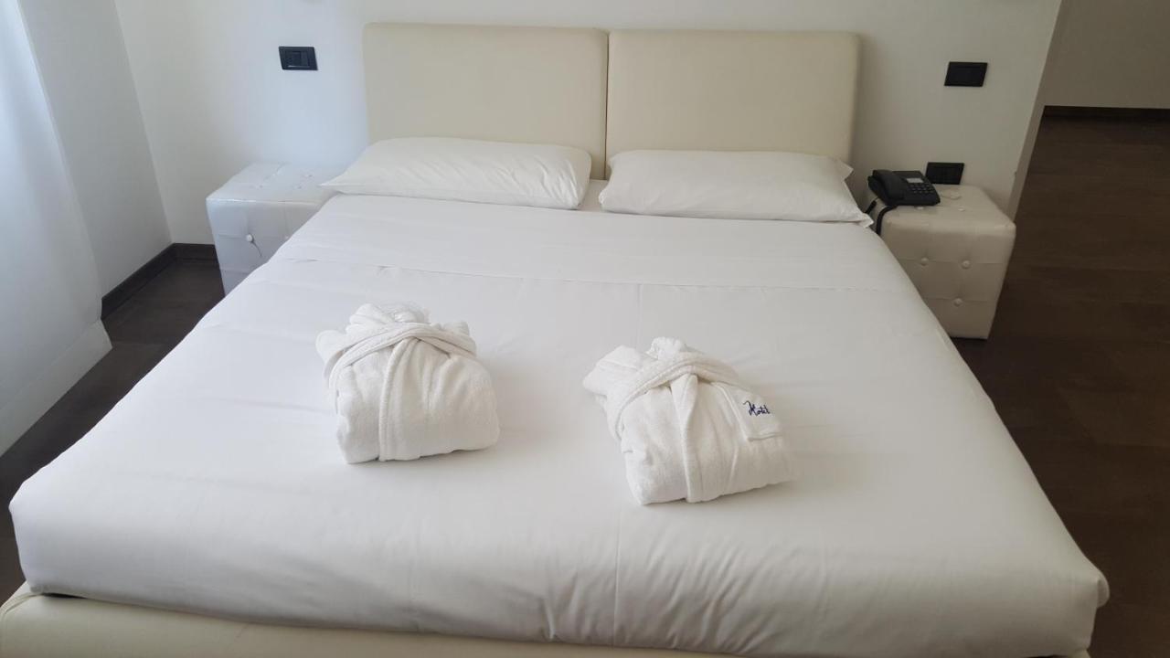 Hotel Cristallo Udine Extérieur photo