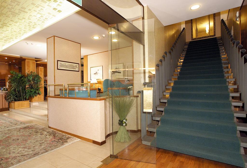 Hotel Cristallo Udine Extérieur photo