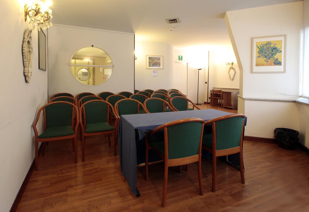 Hotel Cristallo Udine Extérieur photo
