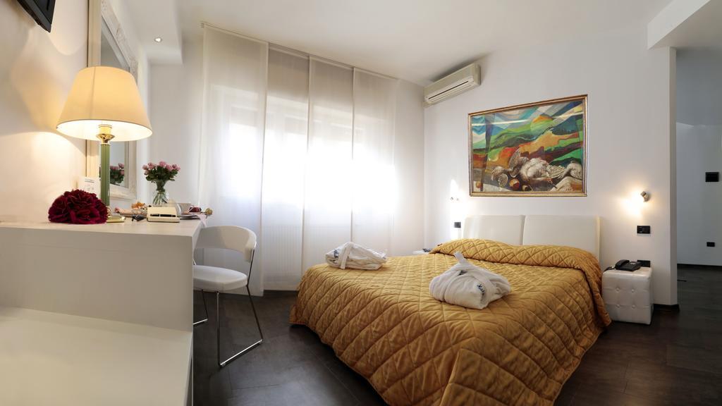 Hotel Cristallo Udine Extérieur photo