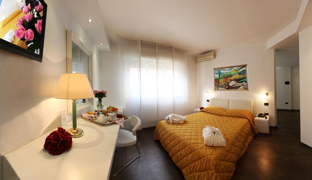 Hotel Cristallo Udine Extérieur photo