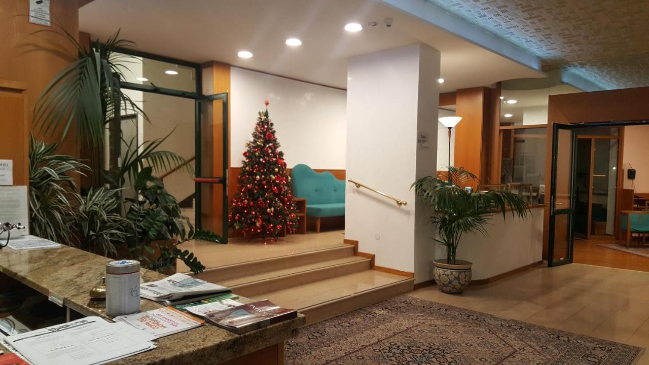 Hotel Cristallo Udine Extérieur photo